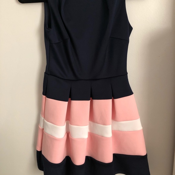 Navy blue / pink /white dress. Homecoming. Macy - Picture 4 of 5